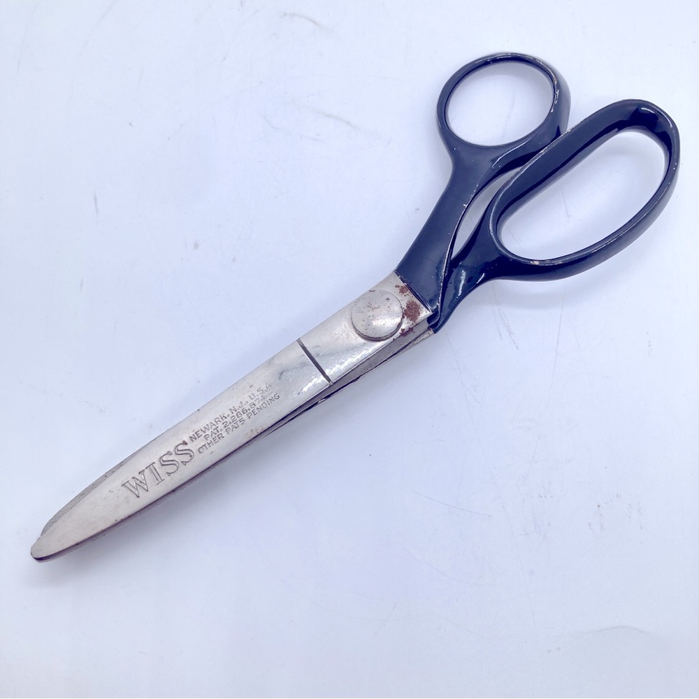 Vintage Wiss zigzag Pattern Pinking Shears Patent No. 2286874 Newark NJ USA
